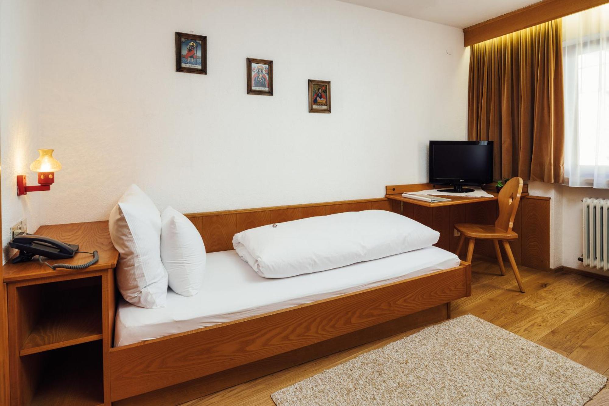 Hotel Komperdell Серфаус Экстерьер фото