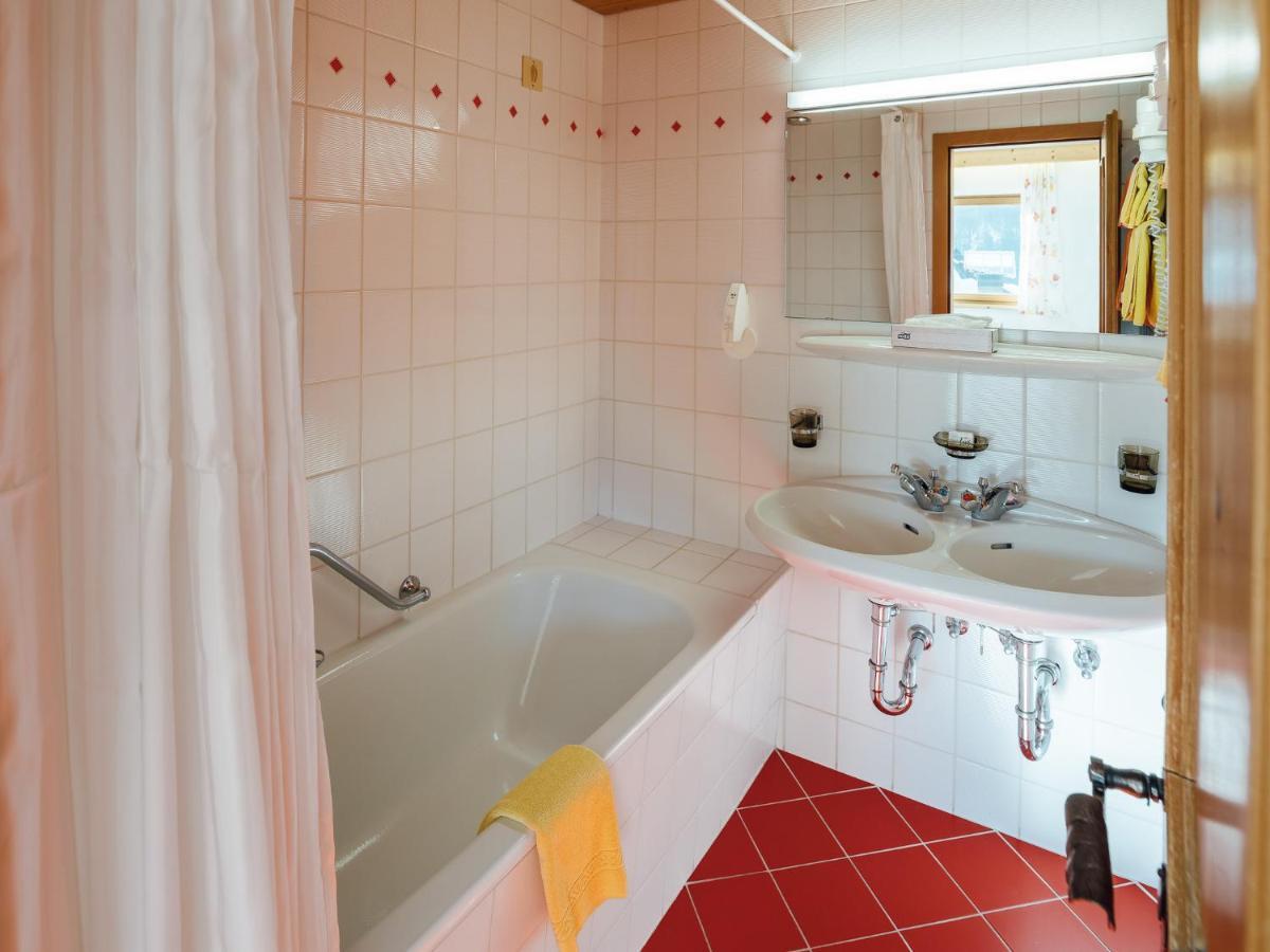 Hotel Komperdell Серфаус Экстерьер фото